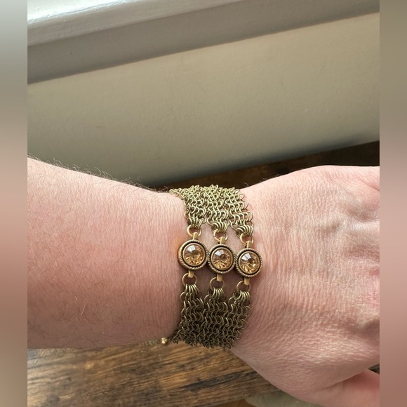 Gorgeous chain link gold jewel bracelet and earrings set - Picture 4 of 14